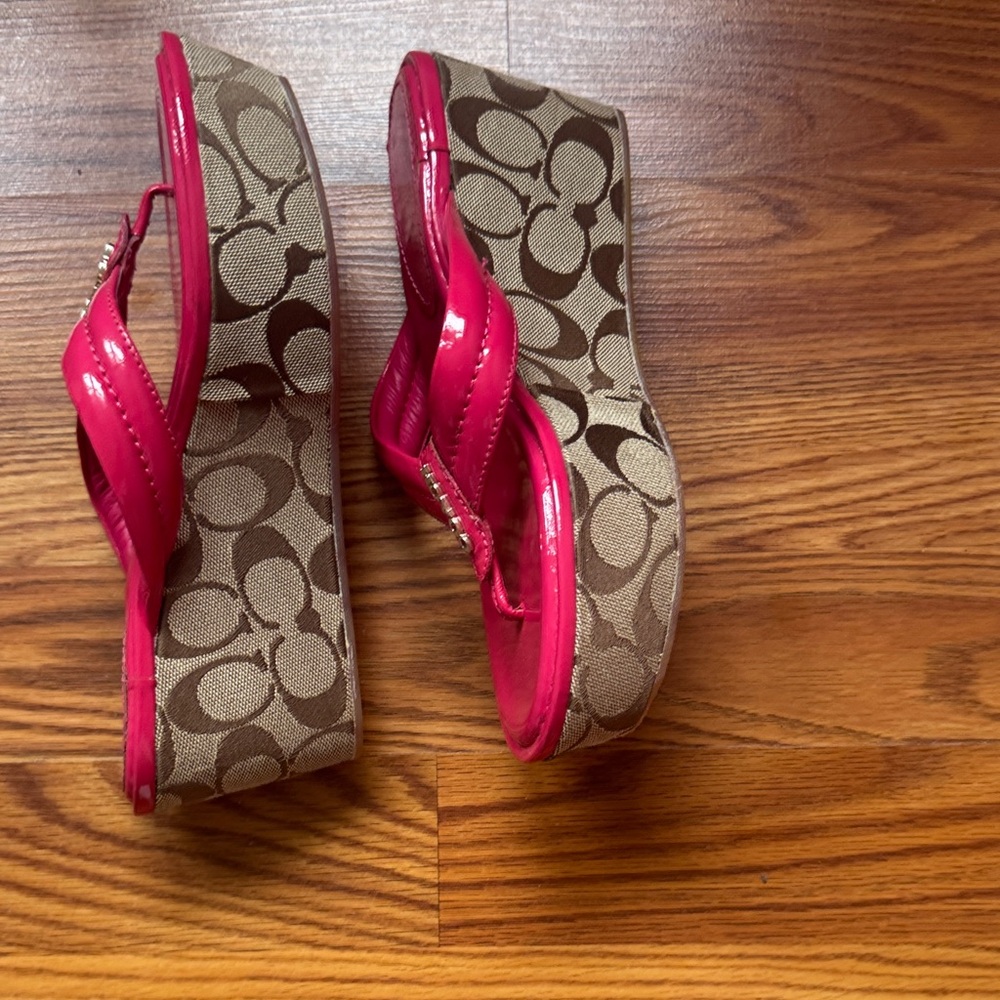 Coach Nella Platform Flip Flops – Women’s Size 7 – Pink - Picture 2 of 6